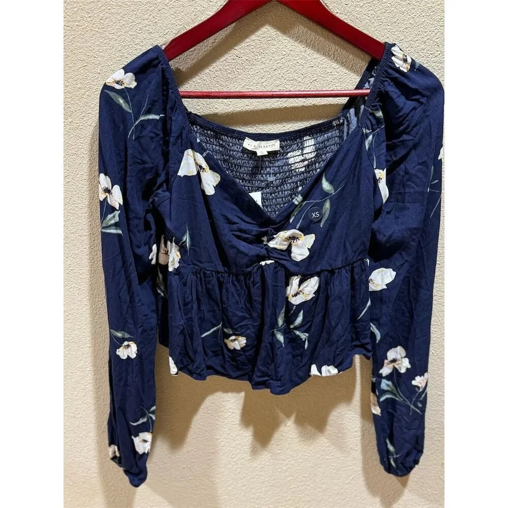 LA Hearts by PacSun Women's Floral Blouse Navy Blue XS Long Puff Sleeve V-Neck